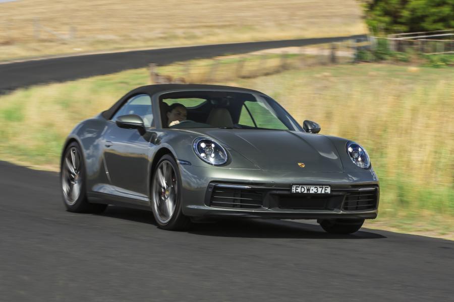  Porsche 911 Carrera S Cabriolet 2020 года  (AU) (фото 6 из 25)